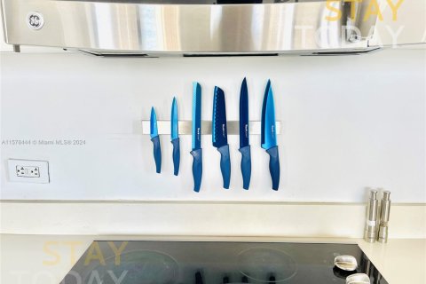 Copropriété à louer à Hallandale Beach, Floride: 3 chambres, 146.51 m2 № 1933858 - photo 28