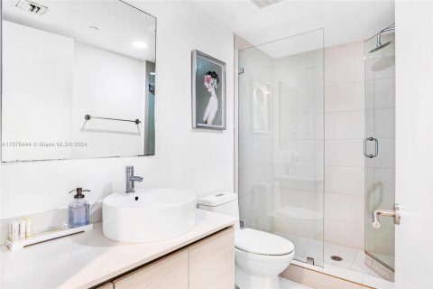 Copropriété à louer à Hallandale Beach, Floride: 3 chambres, 146.51 m2 № 1933858 - photo 17