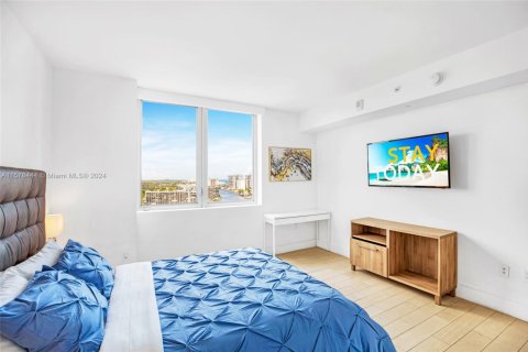 Copropriété à louer à Hallandale Beach, Floride: 3 chambres, 146.51 m2 № 1933858 - photo 20