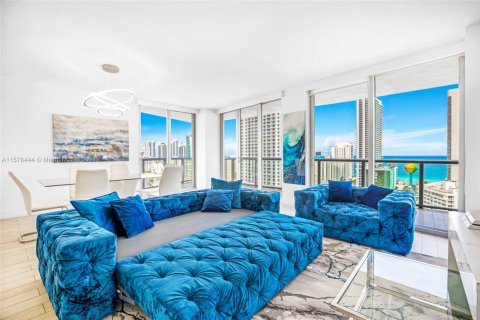 Copropriété à louer à Hallandale Beach, Floride: 3 chambres, 146.51 m2 № 1933858 - photo 24