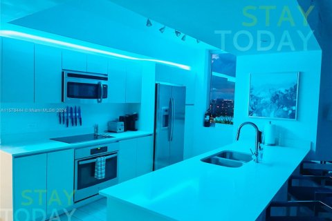 Copropriété à louer à Hallandale Beach, Floride: 3 chambres, 146.51 m2 № 1933858 - photo 27