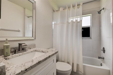 Villa ou maison à vendre à Wesley Chapel, Floride: 4 chambres, 163.88 m2 № 2418972 - photo 22