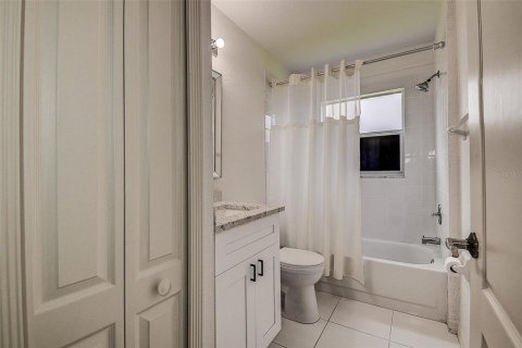 Villa ou maison à vendre à Wesley Chapel, Floride: 4 chambres, 163.88 m2 № 2418972 - photo 21