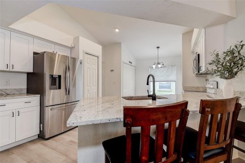 Villa ou maison à vendre à Wesley Chapel, Floride: 4 chambres, 163.88 m2 № 2418972 - photo 6