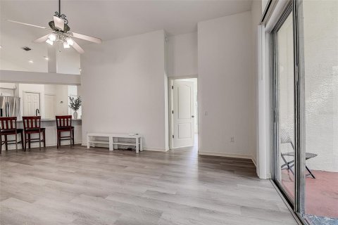 Villa ou maison à vendre à Wesley Chapel, Floride: 4 chambres, 163.88 m2 № 2418972 - photo 14