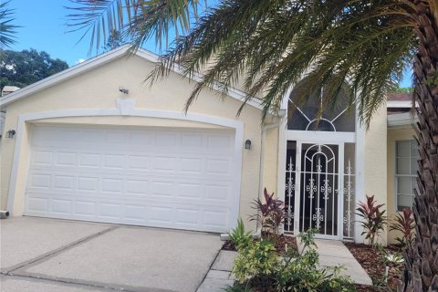 Villa ou maison à vendre à Wesley Chapel, Floride: 4 chambres, 163.88 m2 № 2418972 - photo 2