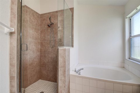 Villa ou maison à vendre à Wesley Chapel, Floride: 4 chambres, 163.88 m2 № 2418972 - photo 28