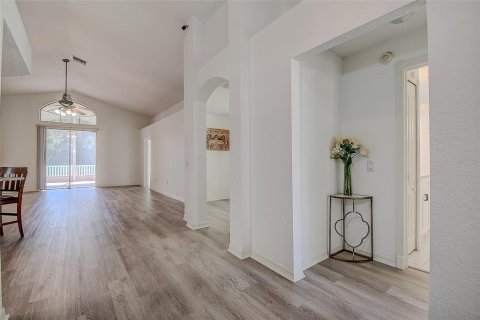 Villa ou maison à vendre à Wesley Chapel, Floride: 4 chambres, 163.88 m2 № 2418972 - photo 4