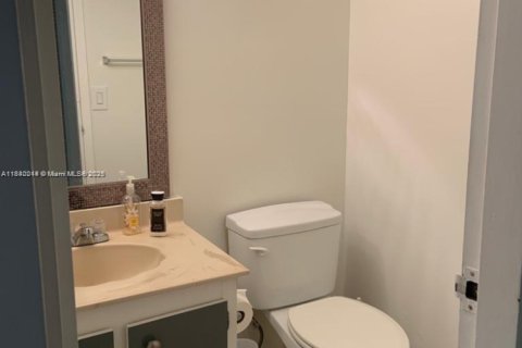 Condominio en alquiler en Sunny Isles Beach, Florida, 1 dormitorio, 71.26 m2 № 1828795 - foto 13