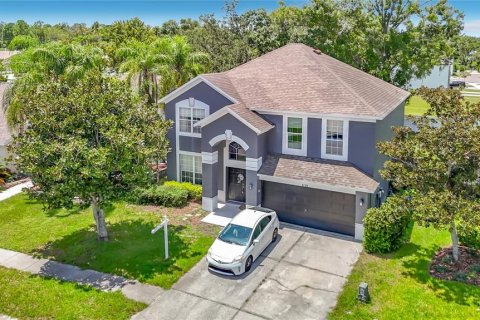Villa ou maison à vendre à Land O' Lakes, Floride: 4 chambres, 225.94 m2 № 2309025 - photo 2
