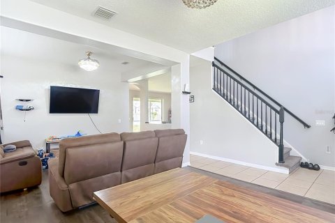 Villa ou maison à vendre à Land O' Lakes, Floride: 4 chambres, 225.94 m2 № 2309025 - photo 7