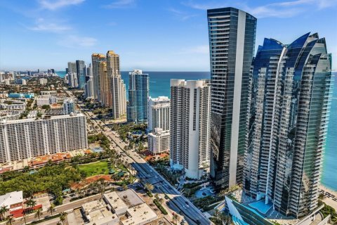 Apartamento en alquiler en Sunny Isles Beach, Florida, 2 dormitorios, 175.21 m2 № 1995524 - foto 14