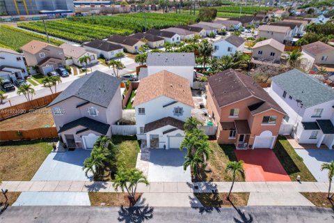 Villa ou maison à vendre à Miami, Floride: 3 chambres, 132.39 m2 № 2041360 - photo 3