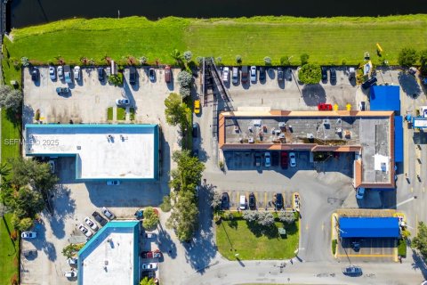 Commercial property in Boca Raton, Florida № 2038853 - photo 10