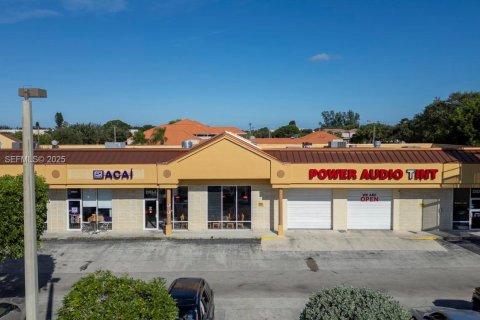 Commercial property in Boca Raton, Florida № 2038853 - photo 3