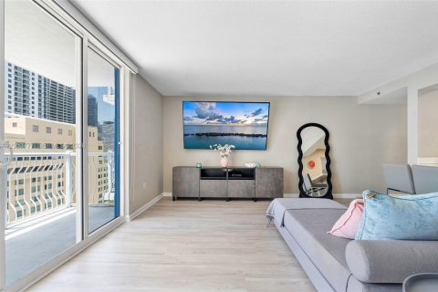 Condominio en venta en Miami, Florida, 2 dormitorios, 102.66 m2 № 2176484 - foto 3