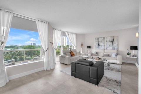Condo in Aventura, Florida, 3 bedrooms  № 1355125 - photo 2