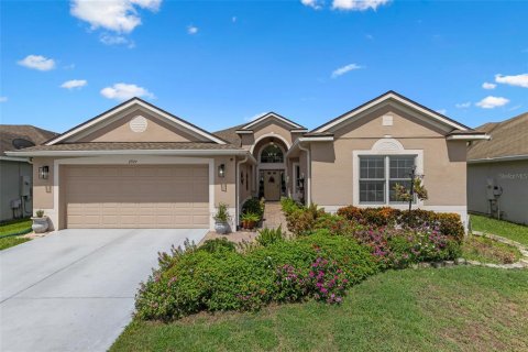 House in Kissimmee, Florida 3 bedrooms, 166.85 sq.m. № 1840295 - photo 1