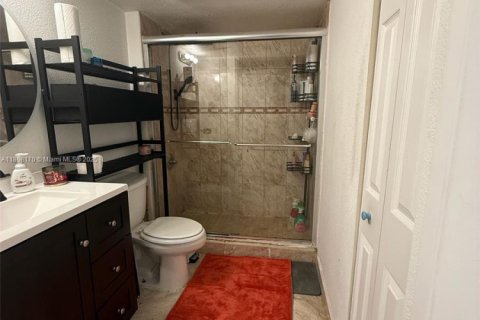 Condo in Miramar, Florida, 3 bedrooms  № 1891989 - photo 14