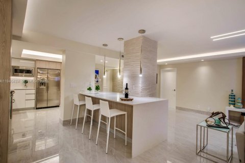 Купить кондоминиум в Майами-Бич, Флорида 2 спальни, 144м2, № 1997970 - фото 3