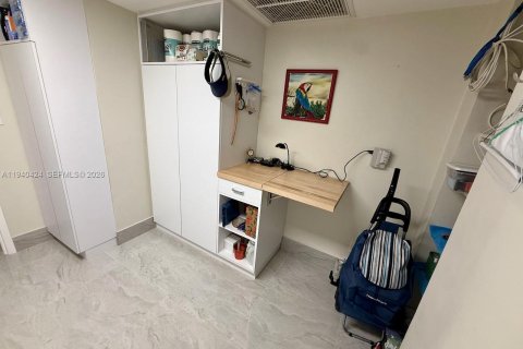 Купить кондоминиум в Майами-Бич, Флорида 2 спальни, 144м2, № 1997970 - фото 24