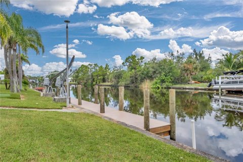 Casa en alquiler en Port Charlotte, Florida, 2 dormitorios, 98.29 m2 № 2098490 - foto 30
