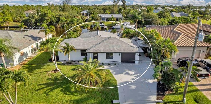 Casa en Port Charlotte, Florida 2 dormitorios, 98.29 m2 № 2098490