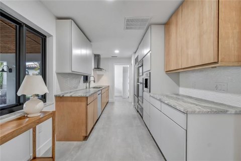 Casa en alquiler en Port Charlotte, Florida, 2 dormitorios, 98.29 m2 № 2098490 - foto 7