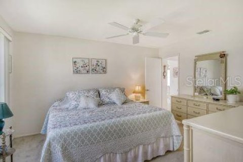 Condo in Sarasota, Florida, 2 bedrooms  № 1412626 - photo 21