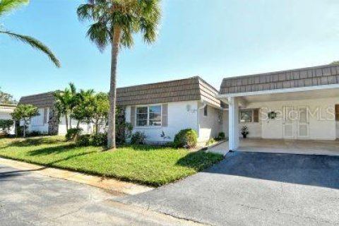 Condo in Sarasota, Florida, 2 bedrooms  № 1412626 - photo 3