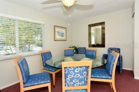 Condo in Sarasota, Florida, 2 bedrooms  № 1412626 - photo 29