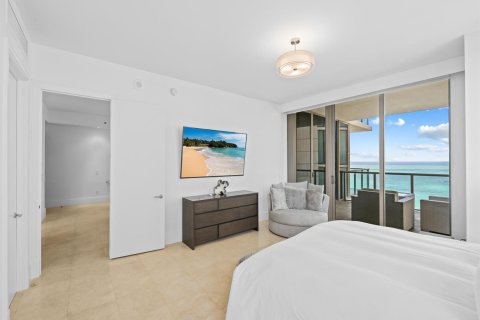 Copropriété à vendre à Bal Harbour, Floride: 2 chambres, 156.54 m2 № 2146567 - photo 15