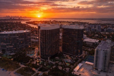 Copropriété à vendre à Bal Harbour, Floride: 2 chambres, 156.54 m2 № 2146567 - photo 27