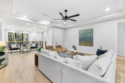 Villa ou maison à vendre à Tampa, Floride: 6 chambres, 454.38 m2 № 2235393 - photo 28