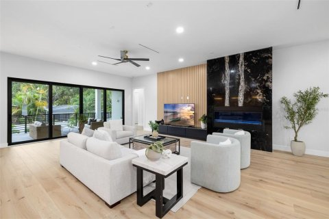 Villa ou maison à vendre à Tampa, Floride: 6 chambres, 454.38 m2 № 2235393 - photo 7