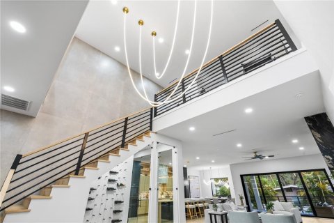 Villa ou maison à vendre à Tampa, Floride: 6 chambres, 454.38 m2 № 2235393 - photo 5