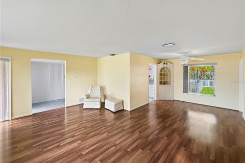 Casa en venta en Largo, Florida, 2 dormitorios, 135.82 m2 № 2385737 - foto 6