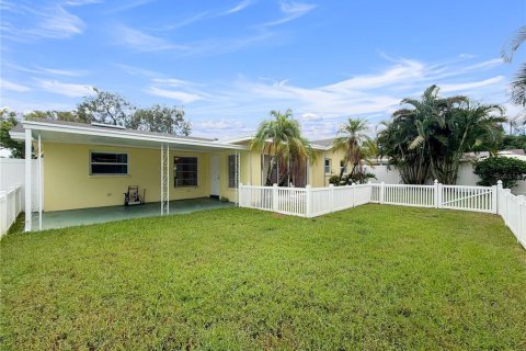 Casa en venta en Largo, Florida, 2 dormitorios, 135.82 m2 № 2385737 - foto 29
