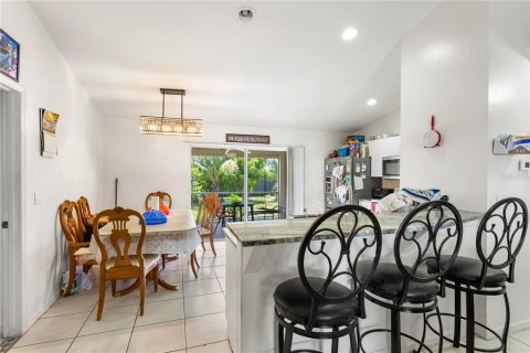 Villa ou maison à vendre à Cape Coral, Floride: 3 chambres, 132.11 m2 № 2294559 - photo 12