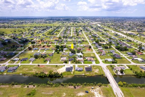 Villa ou maison à vendre à Cape Coral, Floride: 3 chambres, 132.11 m2 № 2294559 - photo 4