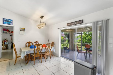 Villa ou maison à vendre à Cape Coral, Floride: 3 chambres, 132.11 m2 № 2294559 - photo 14