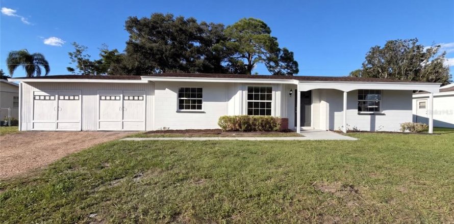 House in Bradenton, Florida 3 bedrooms, 102.94 sq.m. № 2425514