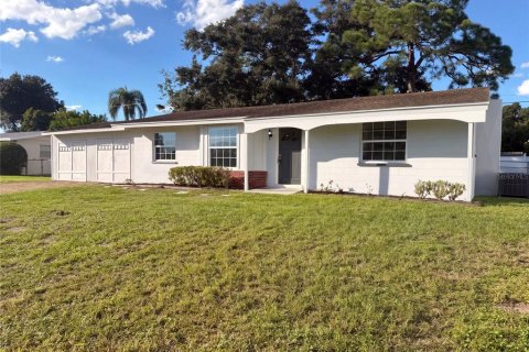 House in Bradenton, Florida 3 bedrooms, 102.94 sq.m. № 2425514 - photo 23