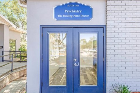 Immobilier commercial à louer à Tampa, Floride: 1770.44 m2 № 2166708 - photo 4