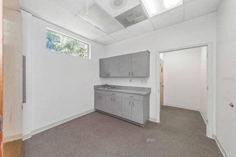 Immobilier commercial à louer à Tampa, Floride: 1770.44 m2 № 2166708 - photo 24