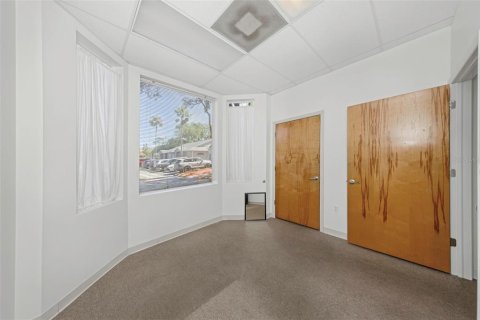 Immobilier commercial à louer à Tampa, Floride: 1770.44 m2 № 2166708 - photo 18