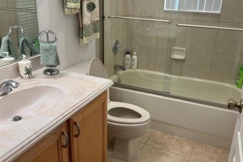House in Kissimmee, Florida 4 bedrooms, 242.47 sq.m. № 2196850 - photo 16
