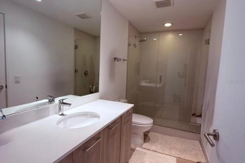 Condo in Miami, Florida, 2 bedrooms № 2205817 - photo 30