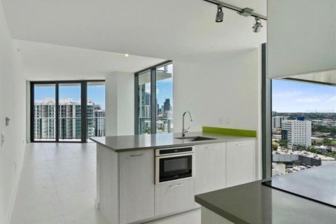 Condo in Miami, Florida, 2 bedrooms № 2205817 - photo 8