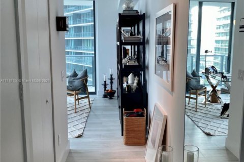 Copropriété à louer à Miami, Floride: 3 chambres, 151.8 m2 № 1936206 - photo 25
